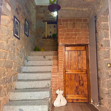 Alojamento de Acomodação e Pequeno-almoço Borgo Dei Centenari Orgosolo